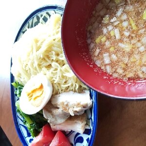 そうめんに ピリ辛中華風つけ汁 レシピ 作り方 By あみな 楽天レシピ そうめんに ピリ辛中華風つけ汁 レシピ 作り方 By あみな 楽天レシピ
